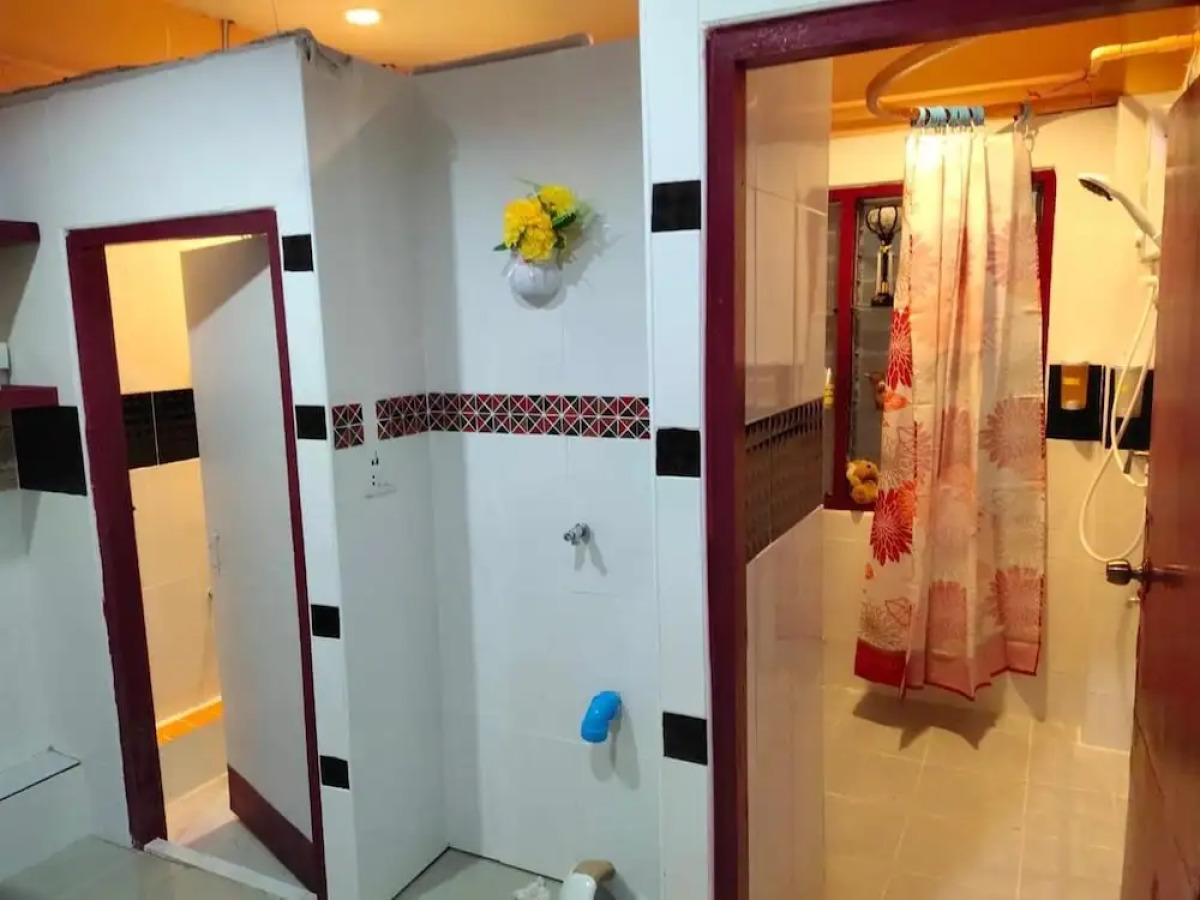 Adchara Mansion - Hostel