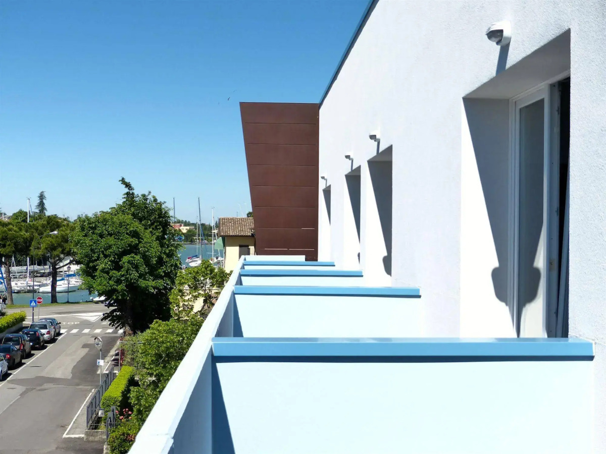 Meet Gardalake Hostel