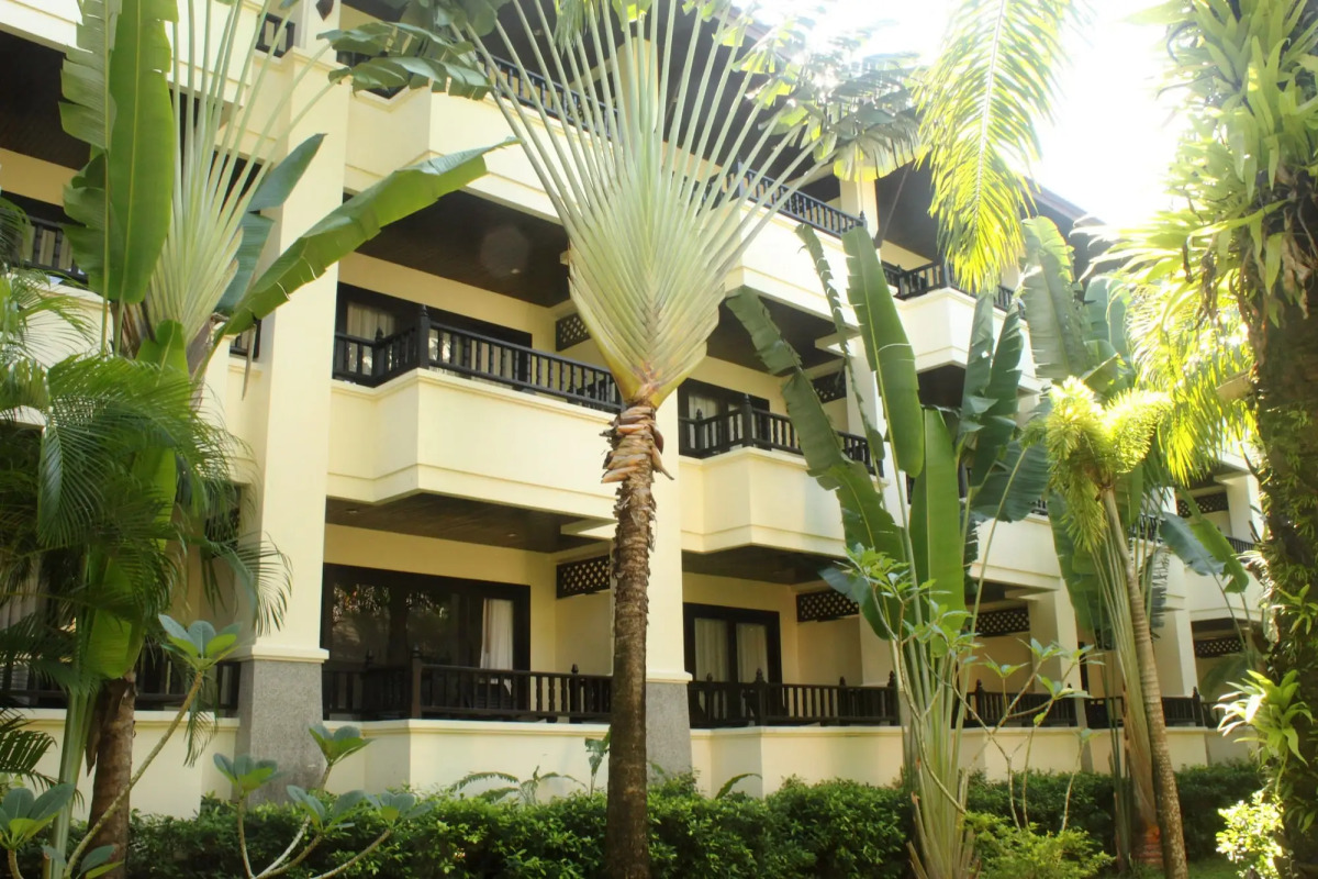 Mukdara Beach Villa & Spa Resort