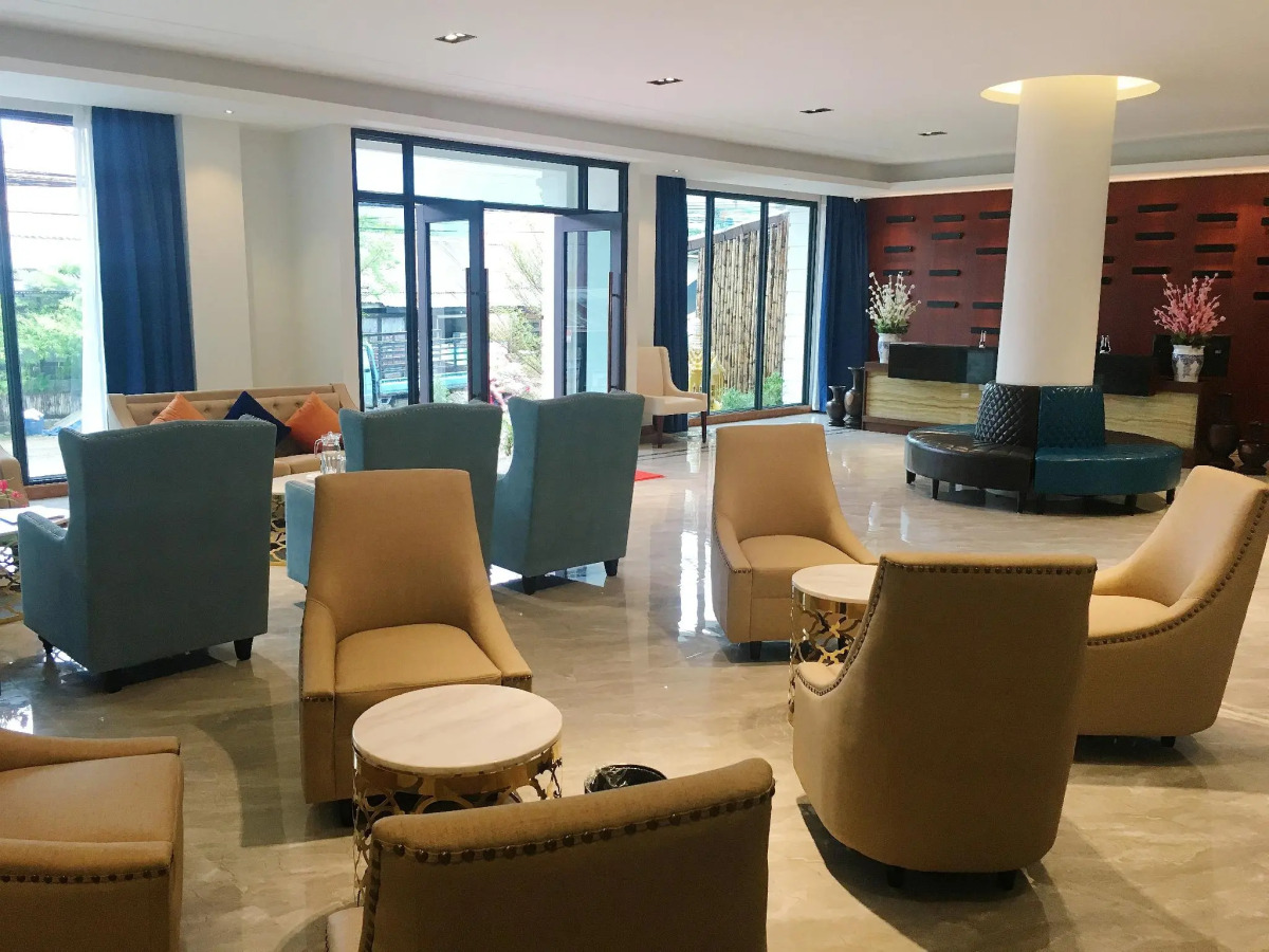 Confetti Garden Hotel