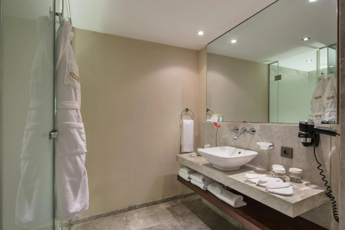 Tui Blue Side- All Inclusive