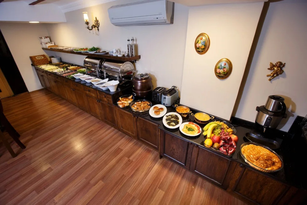 Otel Tahir Aga Konagi