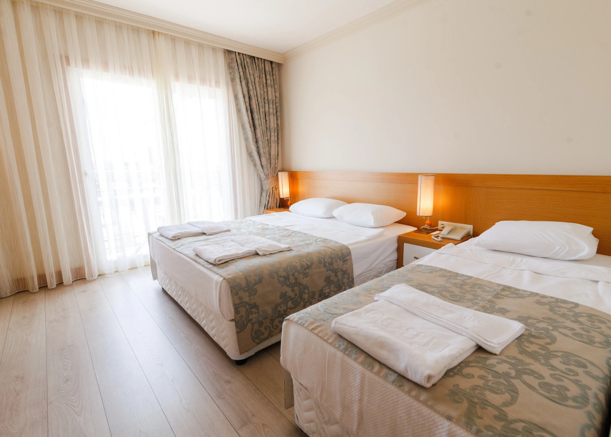 Отель L'Oceanica Beach Resort All Inclusive