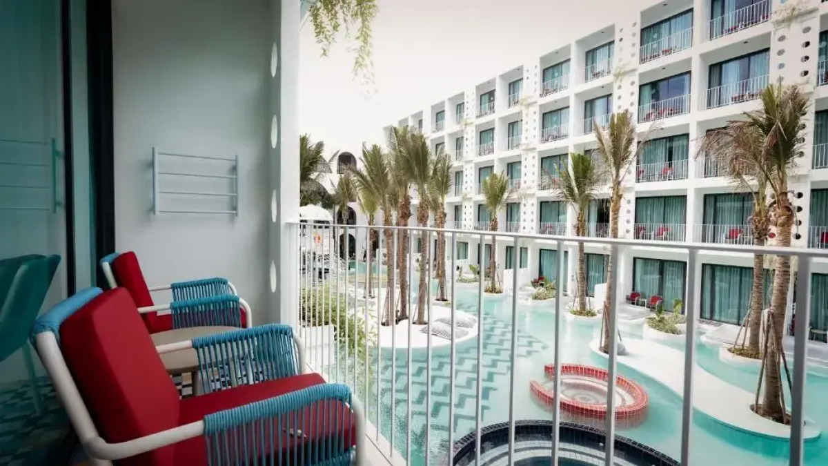 Sugar Marina POP, Kata Beach