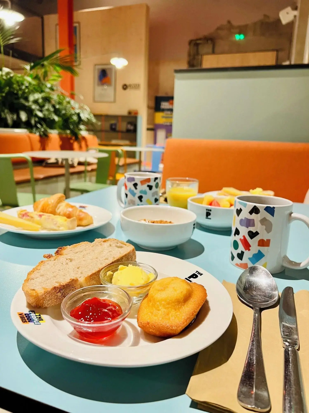 The People - Strasbourg - Hostel