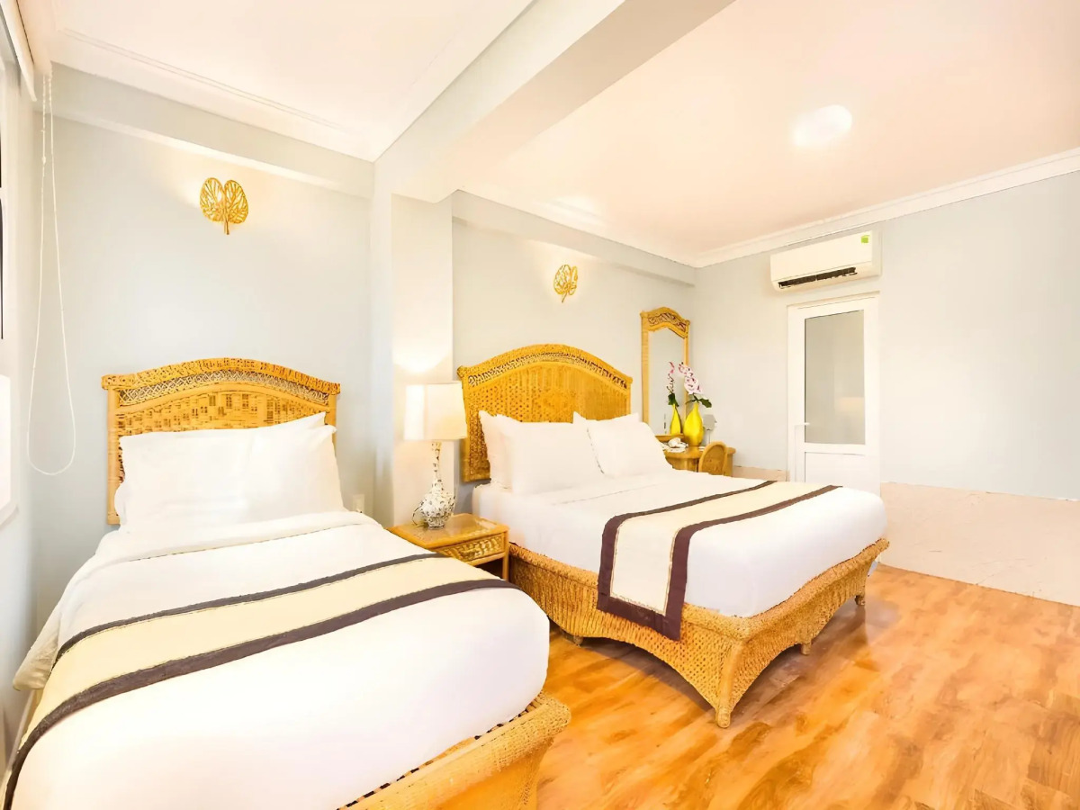 Отель Spring House