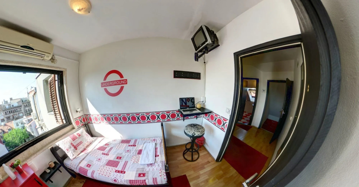 Rooms And Apartments S