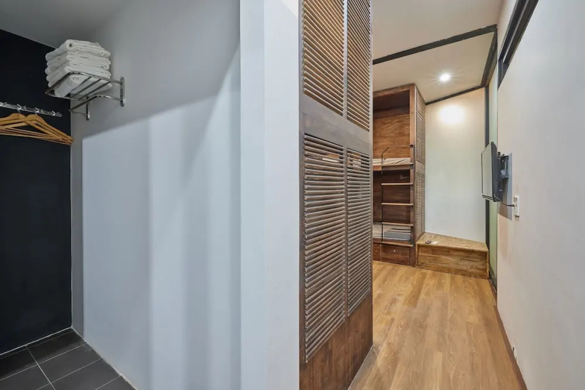 The Garden Capsule Hotel