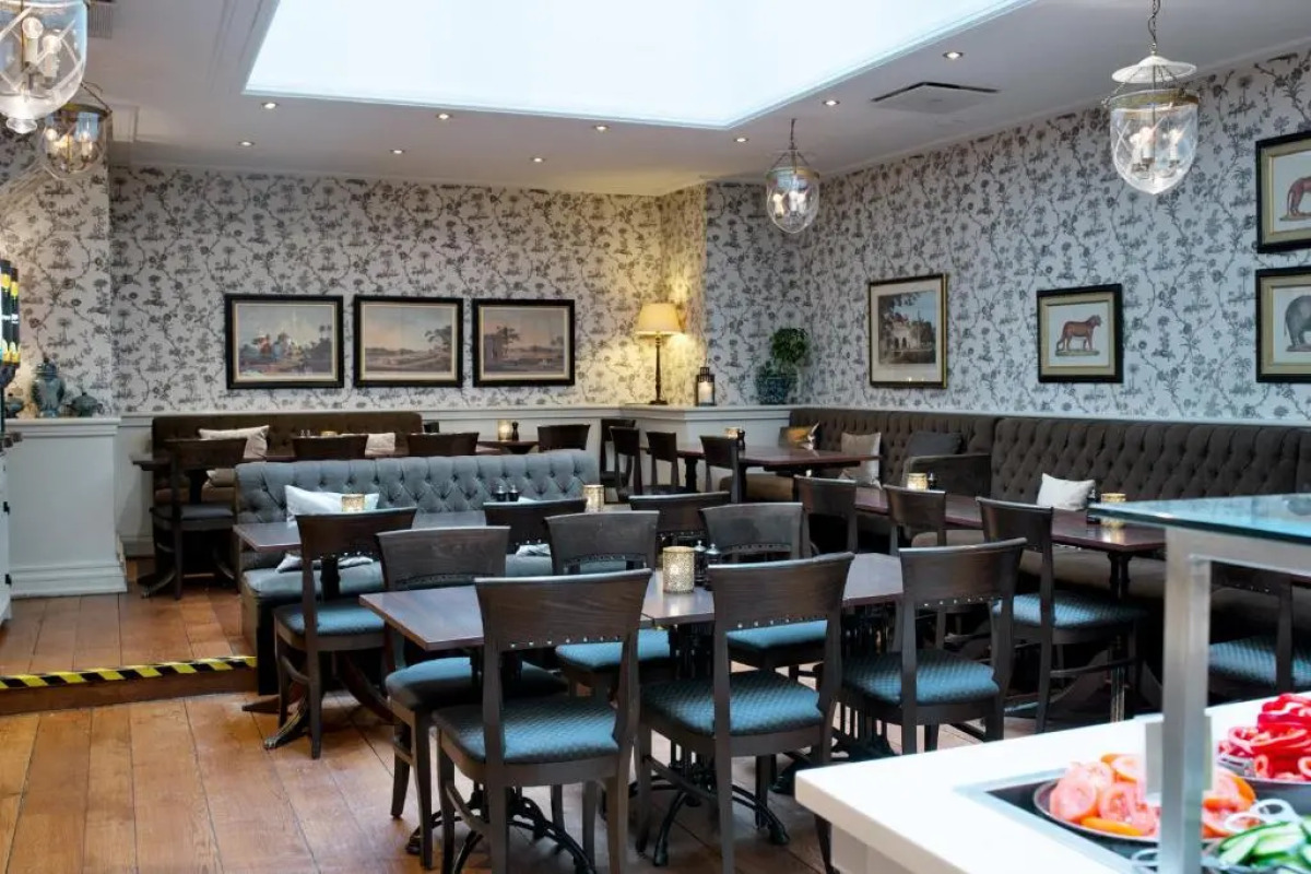 Home Hotel Bastion - Dinner included