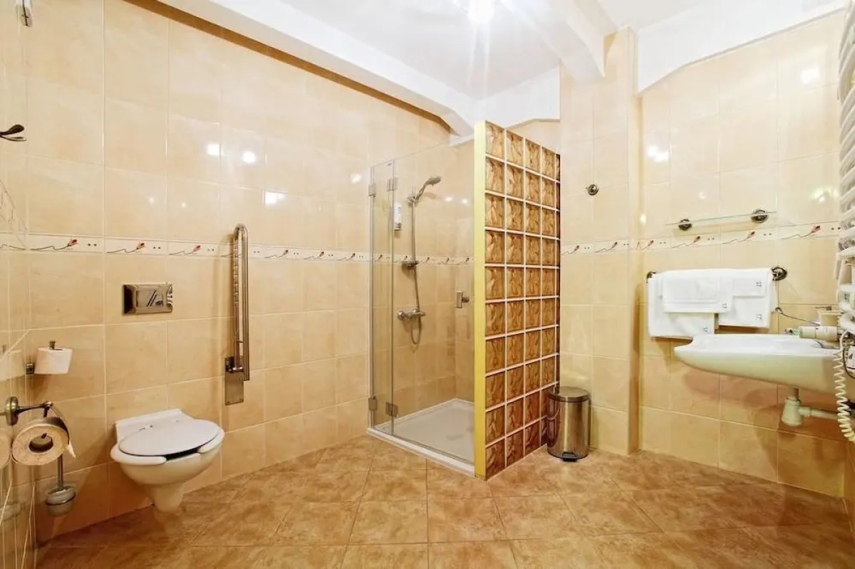 Usługi Noclegowe 17