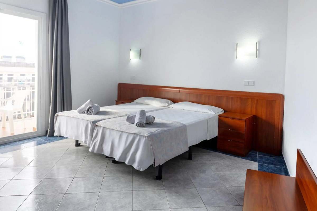 Clipper Affiliated by FERGUS "Youth Recommended"