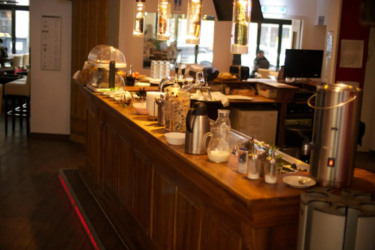 Station Hostel For Backpackers