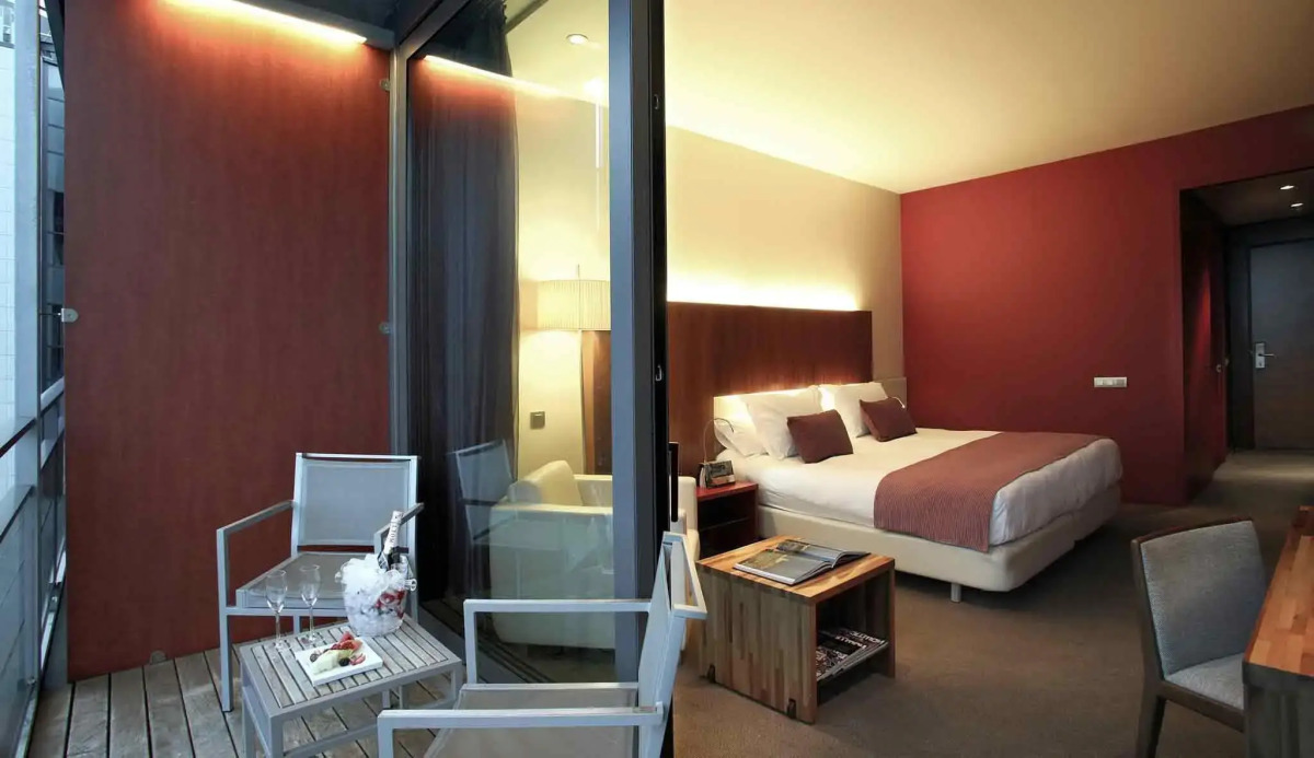 Sofitel Barcelona Skipper