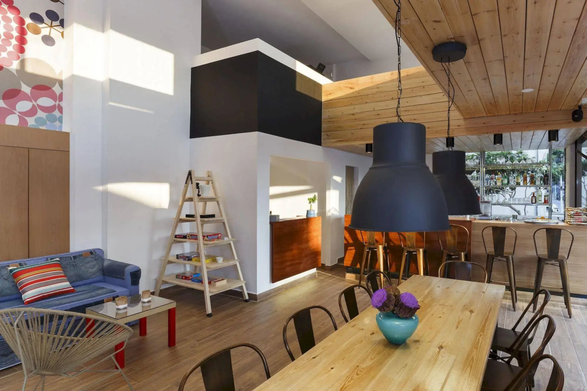 STAY Rhodes HoStel & Bar