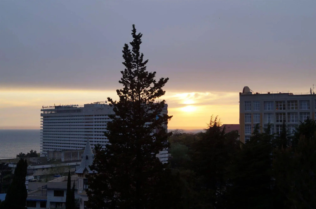 Отель Суббота