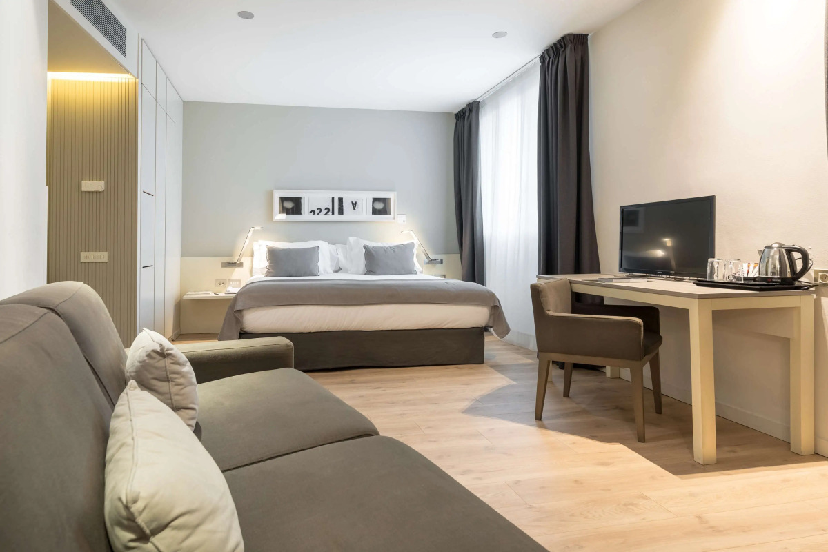 Отель Sercotel Amister Art