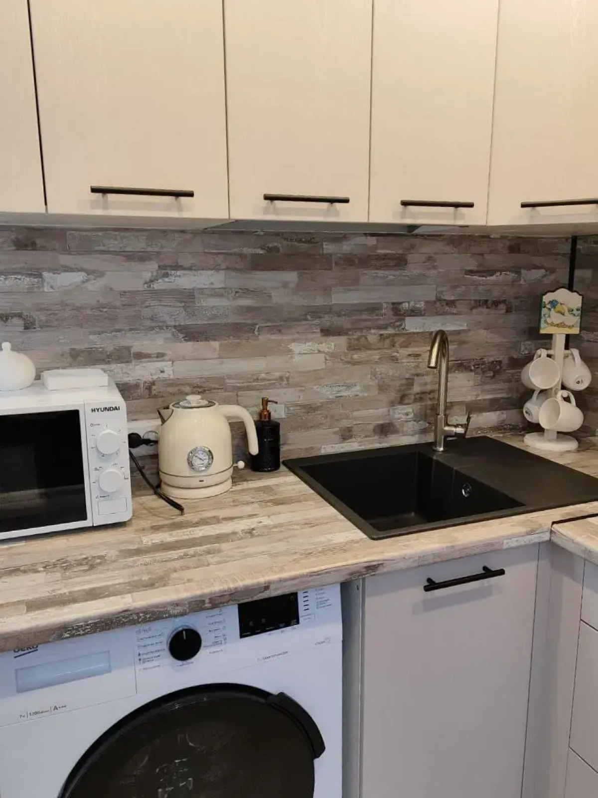 Olivinn на улице Шотмана 8