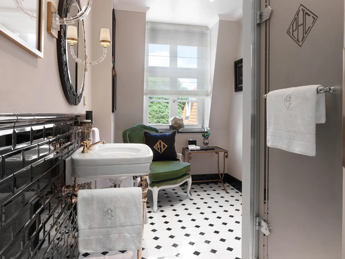 Schlosshotel Berlin By Patrick Hellmann