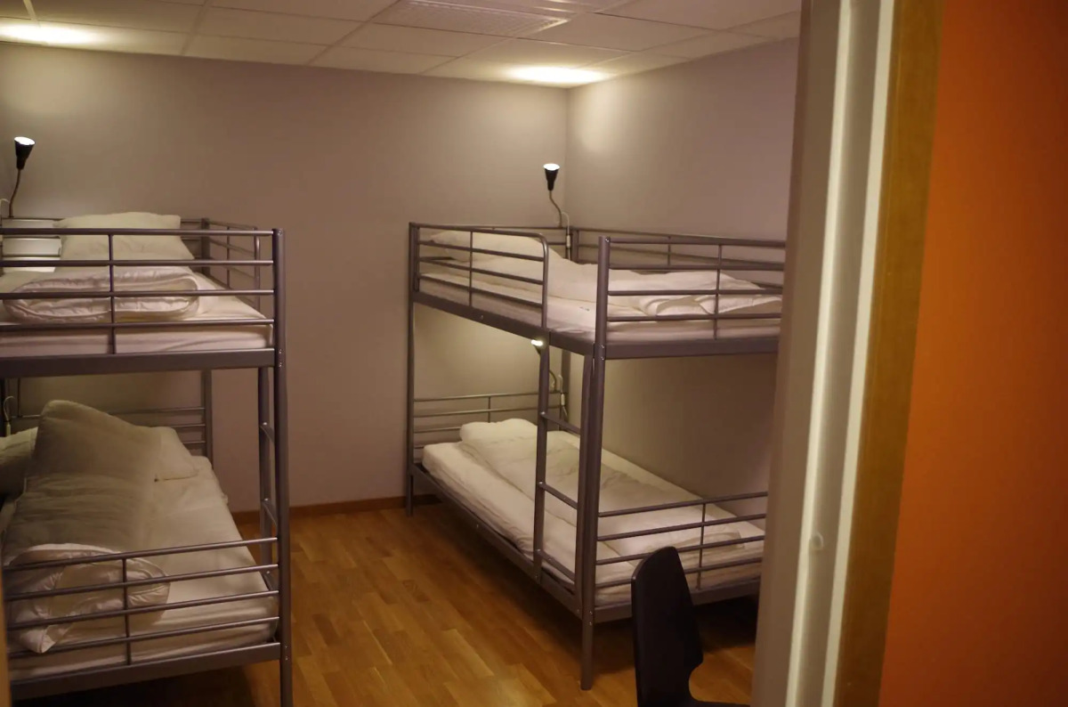 Spoton Hostel & Sportsbar