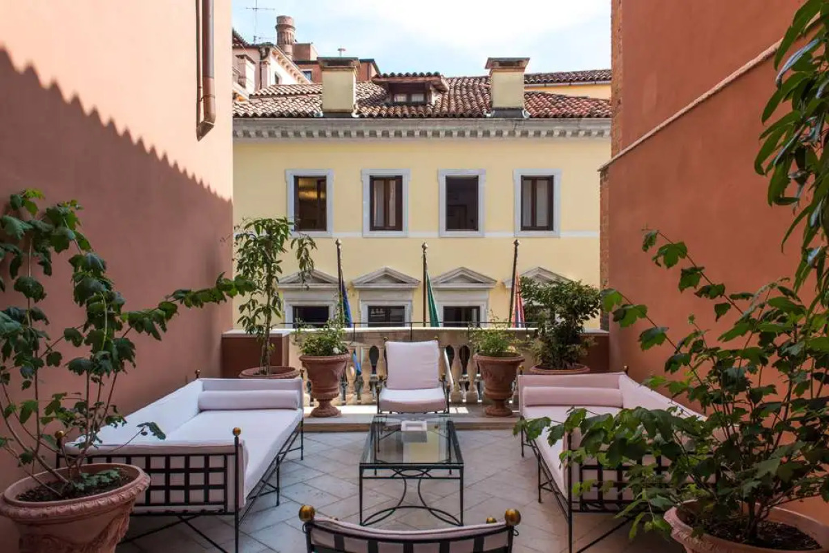 Nolinski Venezia - Evok Collection