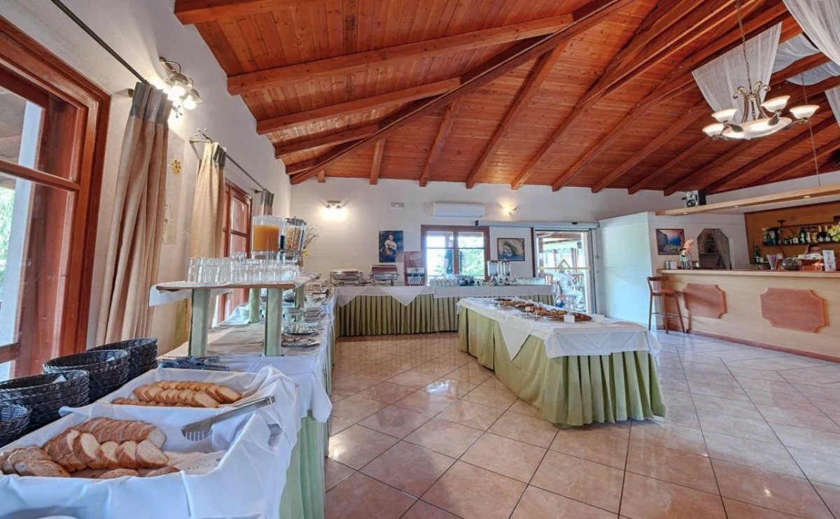 Sea View Village - Studios & Apartments