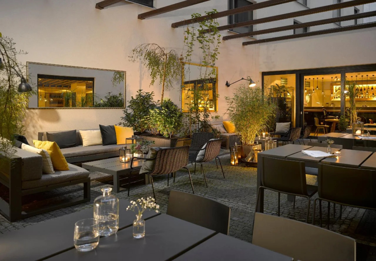 Отель INNSIDE by Melia Prague Old Town