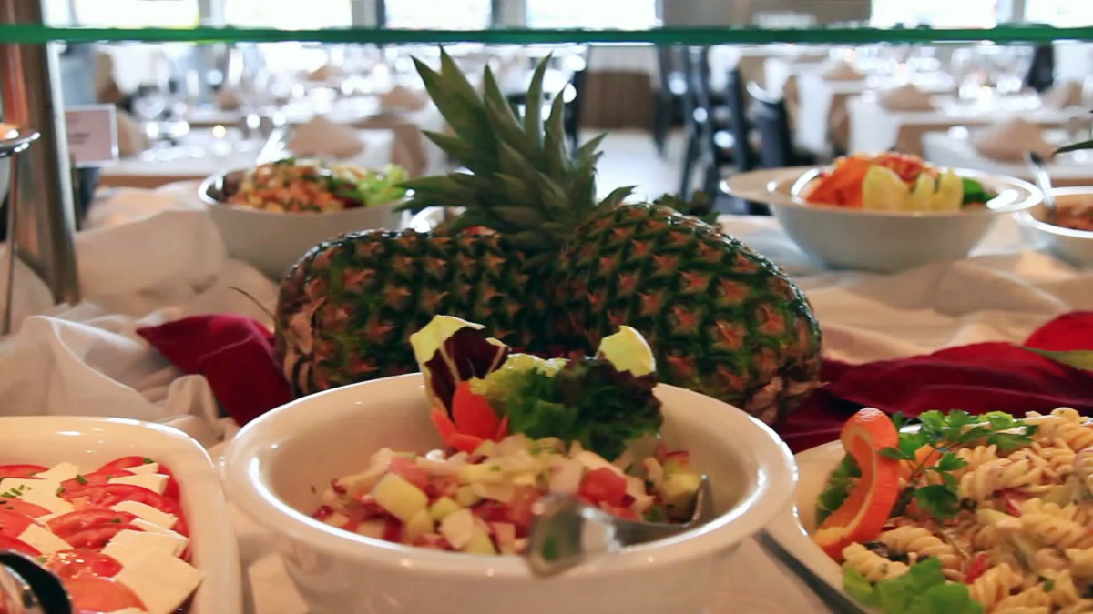 Real Marina Hotel & Spa