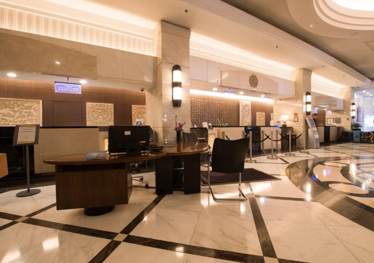 Regal Shanghai East Asia Hotel