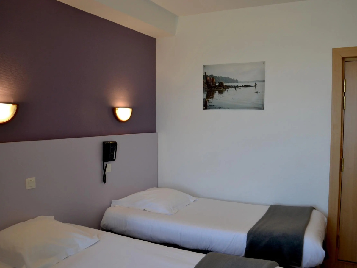 Hotel De La Porte Saint Pierre