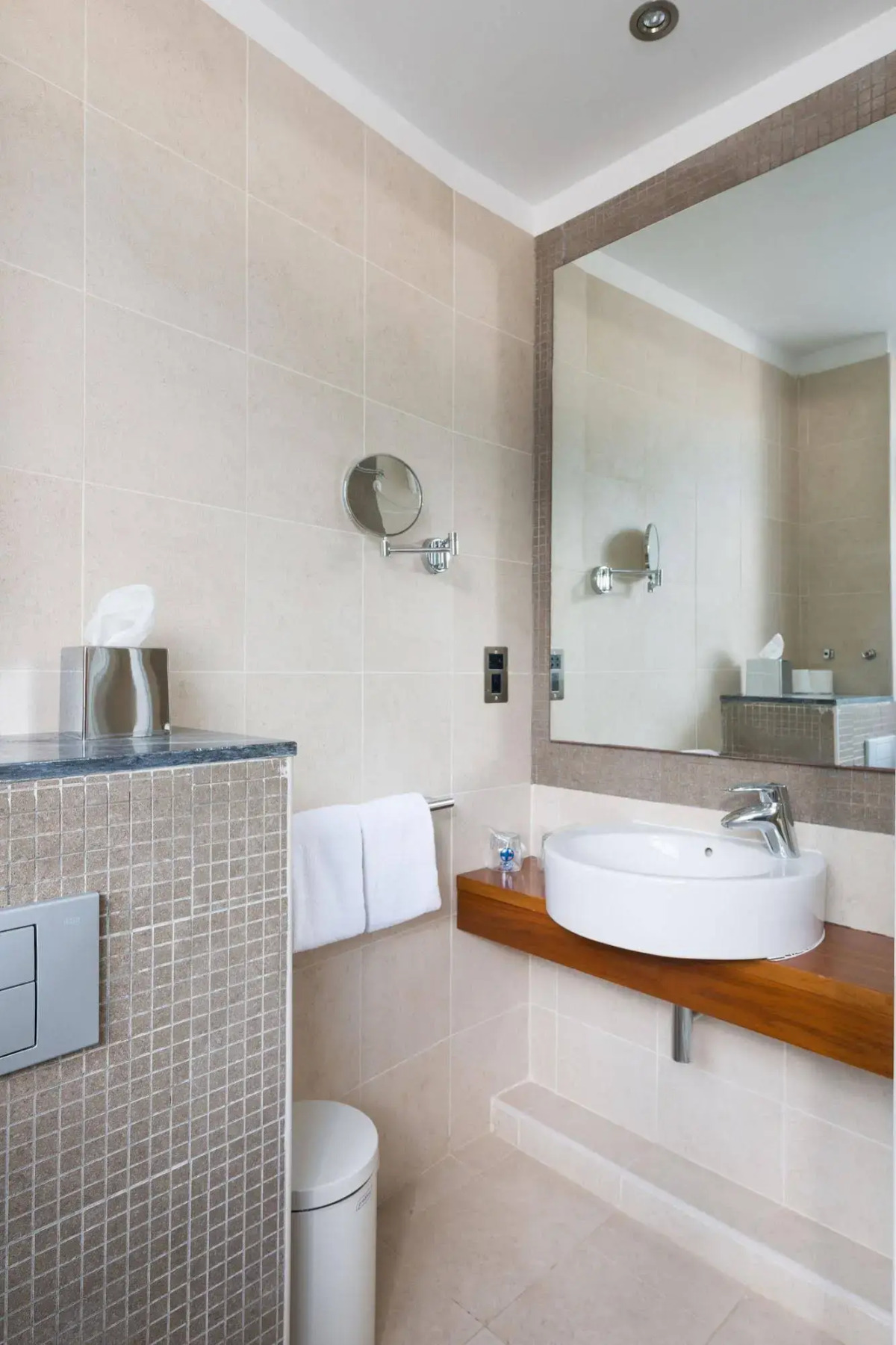 The Caleta Hotel Health, Beauty & Conference Centre