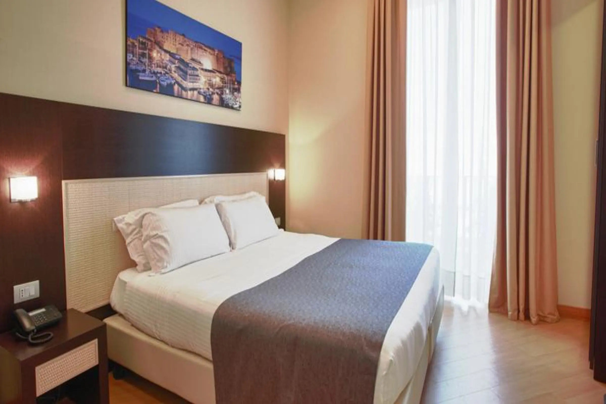 Hotel Naples