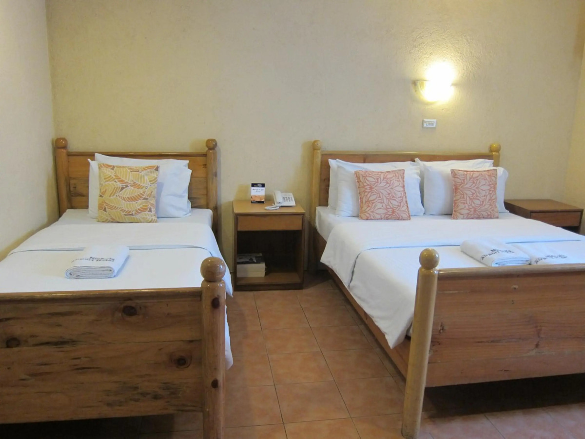 Nichols Airport Hotel