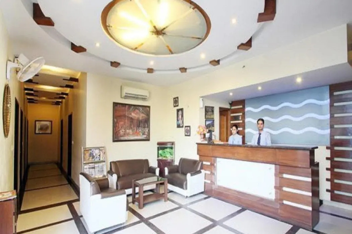 Hotel Sarovar Regency