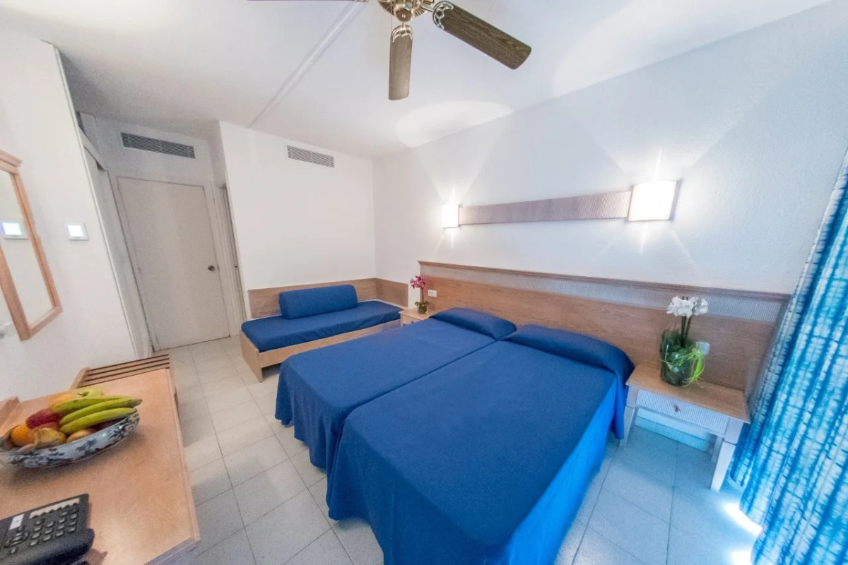 Hotel Club Cala Romaní