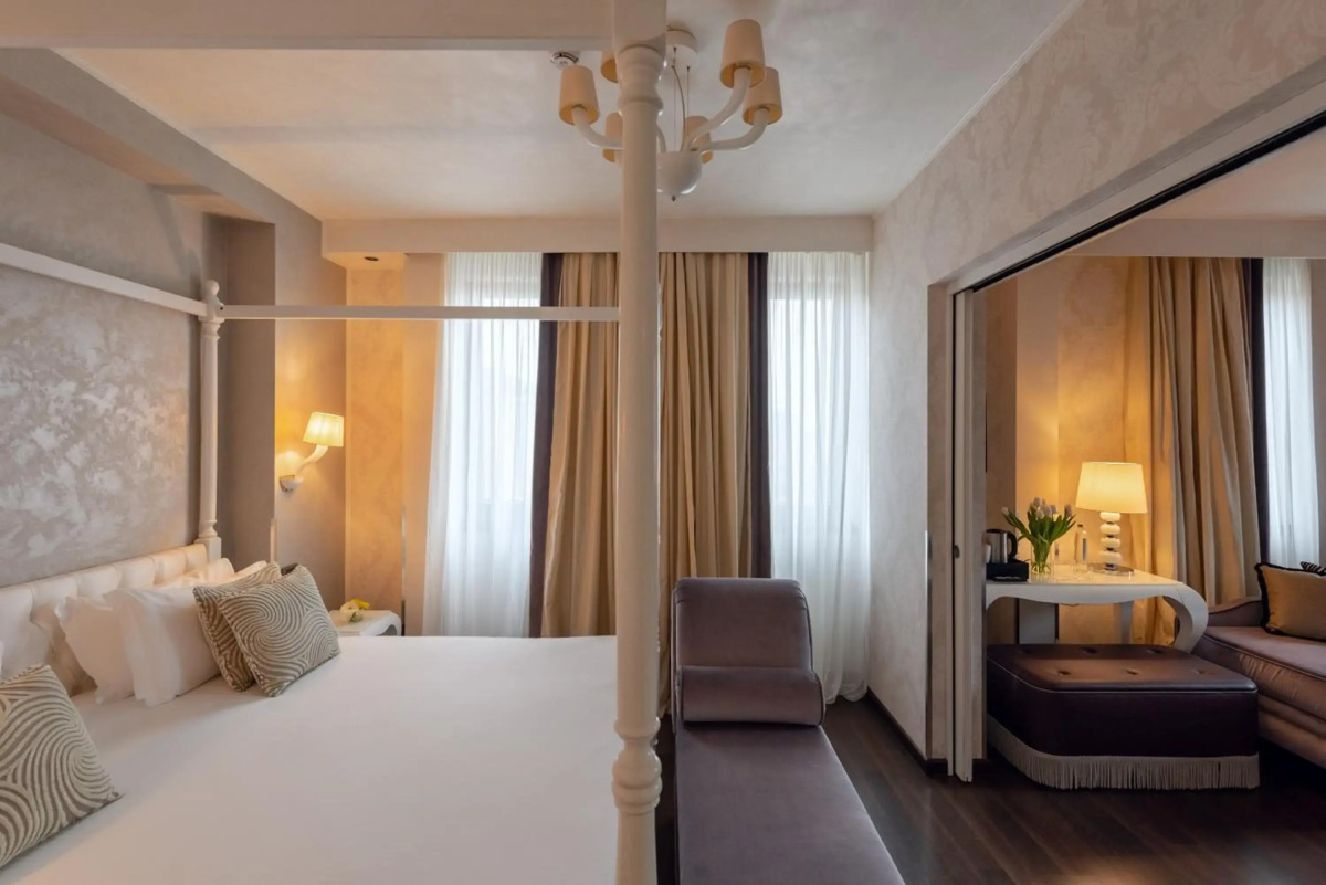 Carnival Palace Hotel