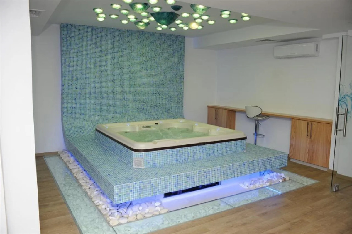 Oracle Exclusive Resort