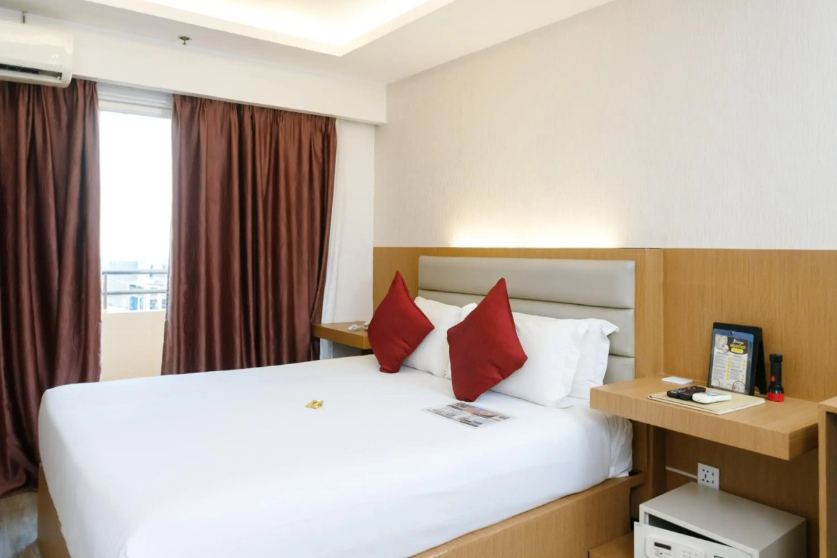 Regency Grand Suites