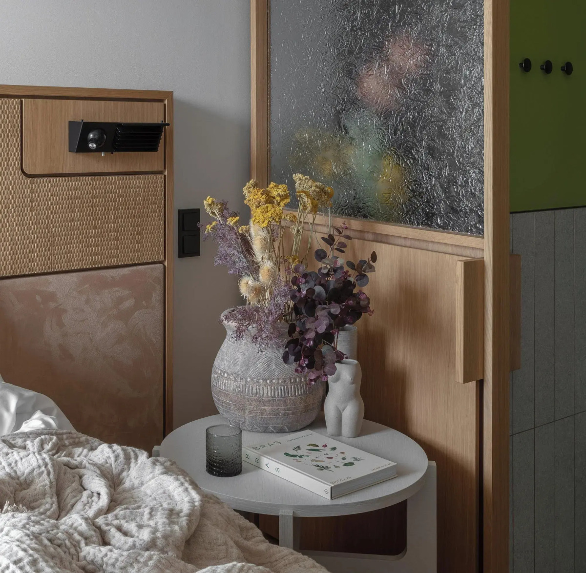 Locke at East Side Gallery