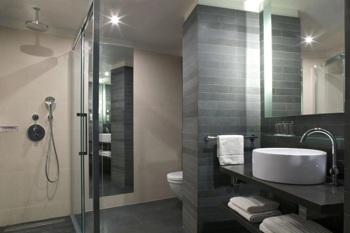 Renaissance Paris Arc de Triomphe Hotel