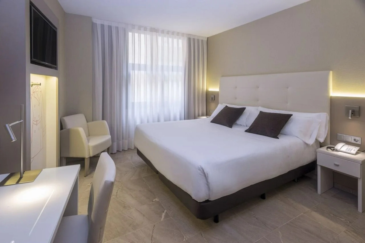 Отель Serhs Del Port