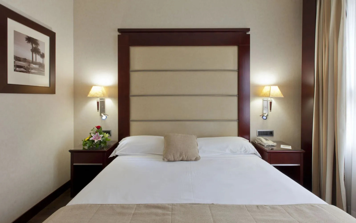 Отель Valencia Center