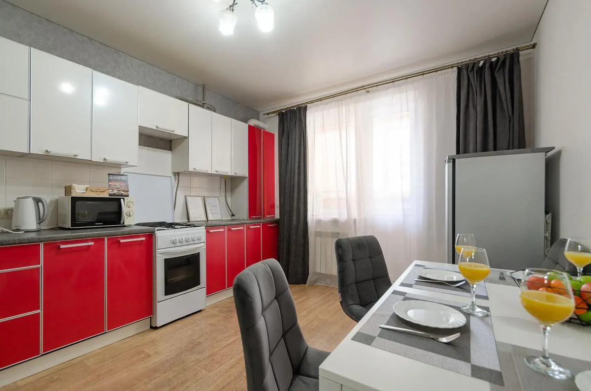 Квартирное бюро Крылья на улице Ивана Франко 7