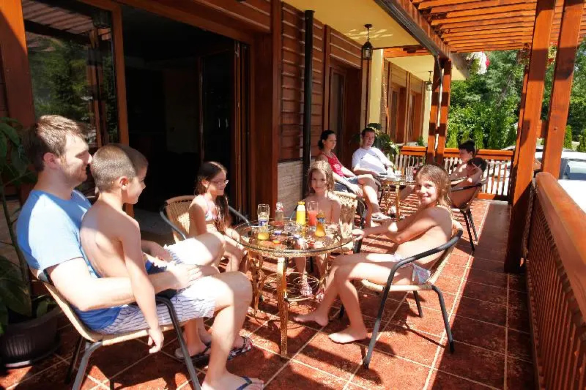 Vila Barović and Spa