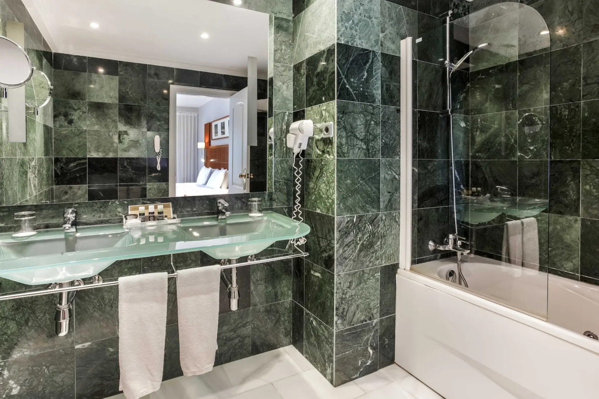 Exe Las Adelfas Hotel