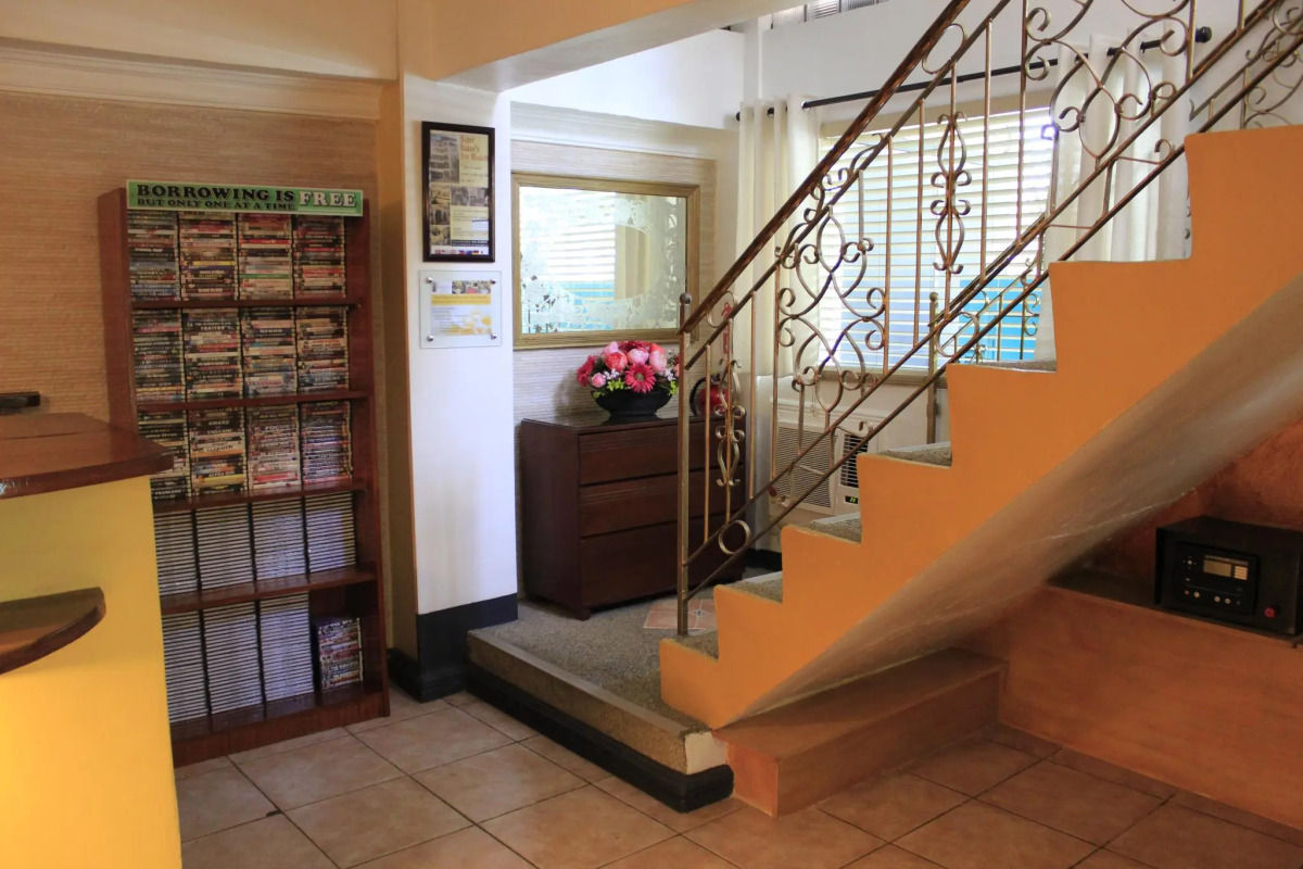 Quoalla Hotel Makati