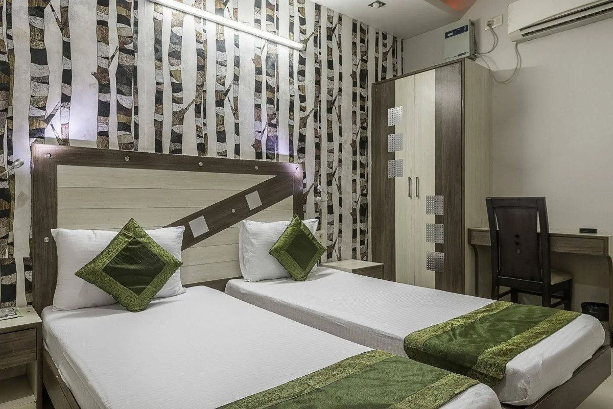 Treebo Rockwell Plaza