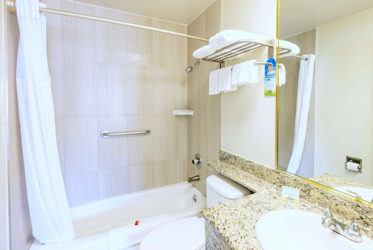 Days Inn by Wyndham Santa Monica