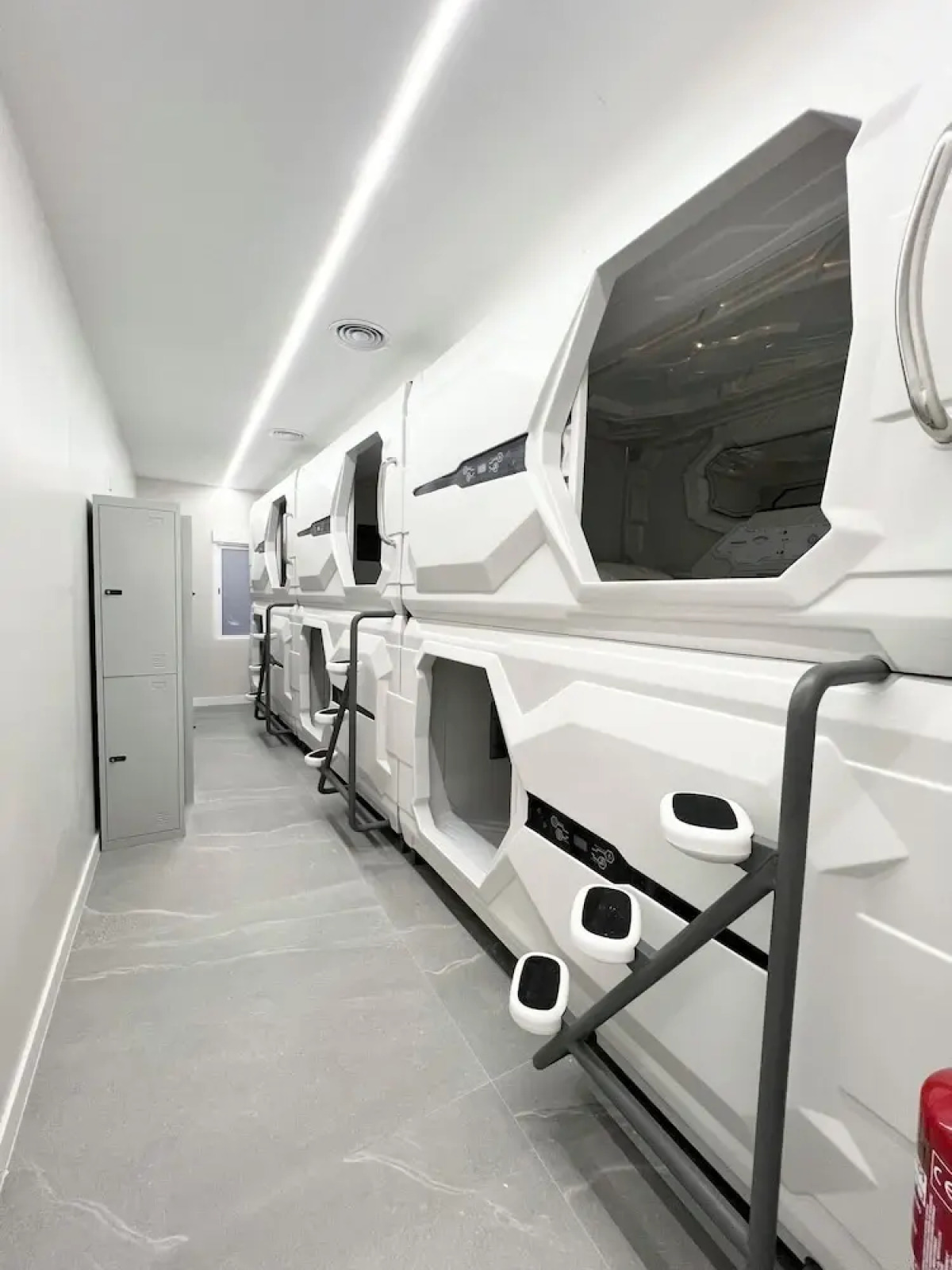 Hostel Space Capsule