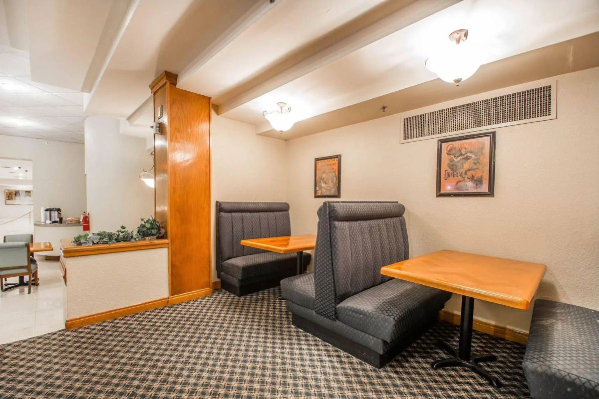 North Miami Beach Gardens Inn & Suites