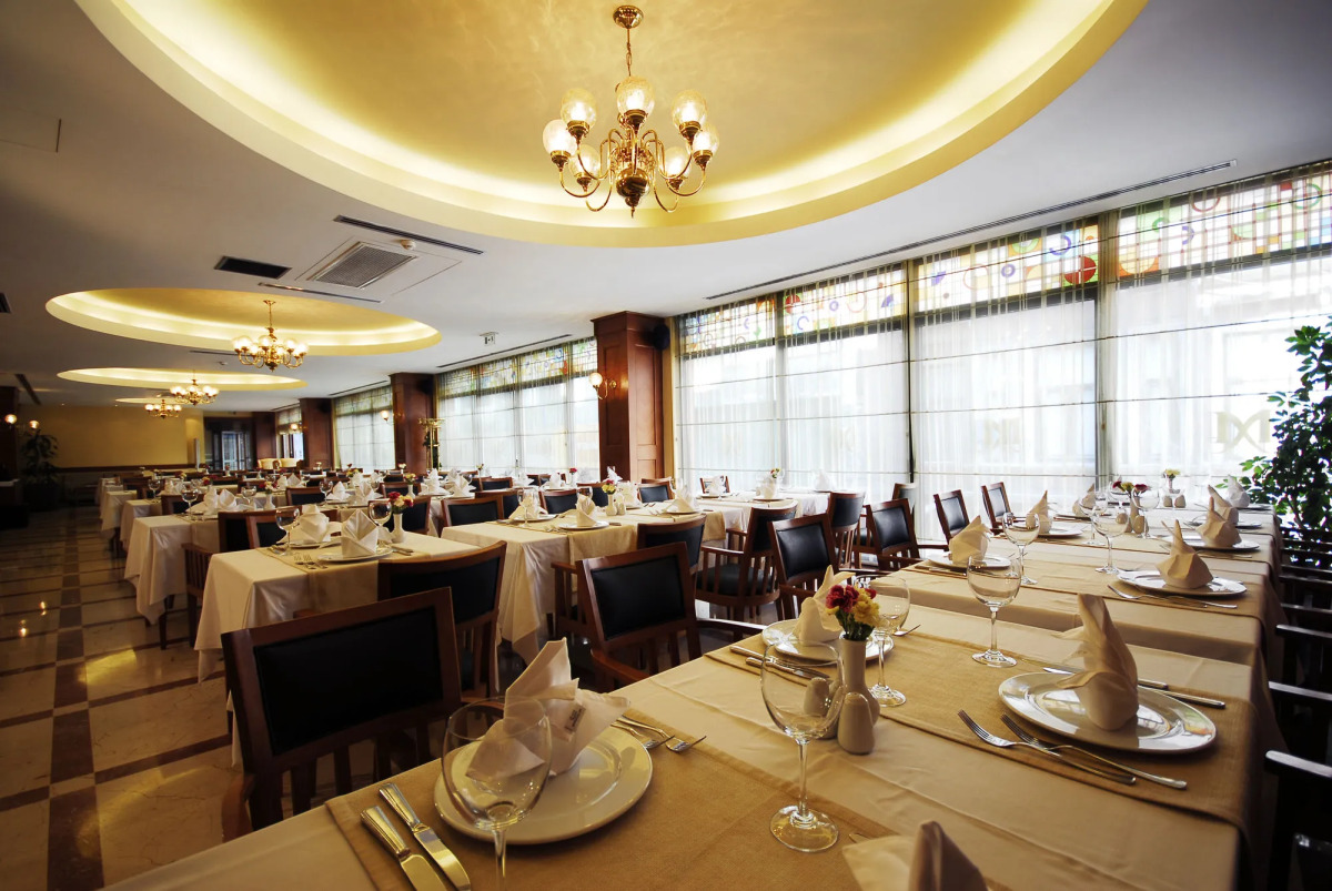 Taksim Metropark Hotel